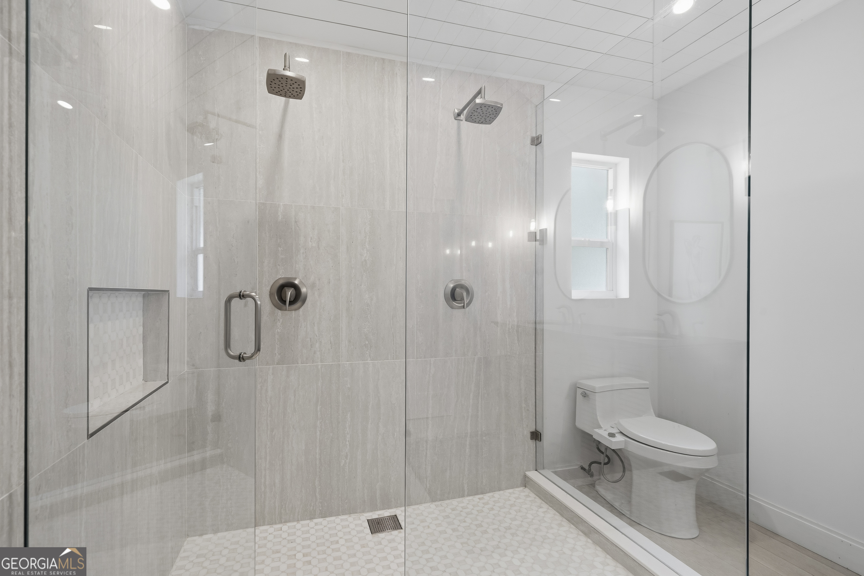 231 Thomas Drive Property Photo 16