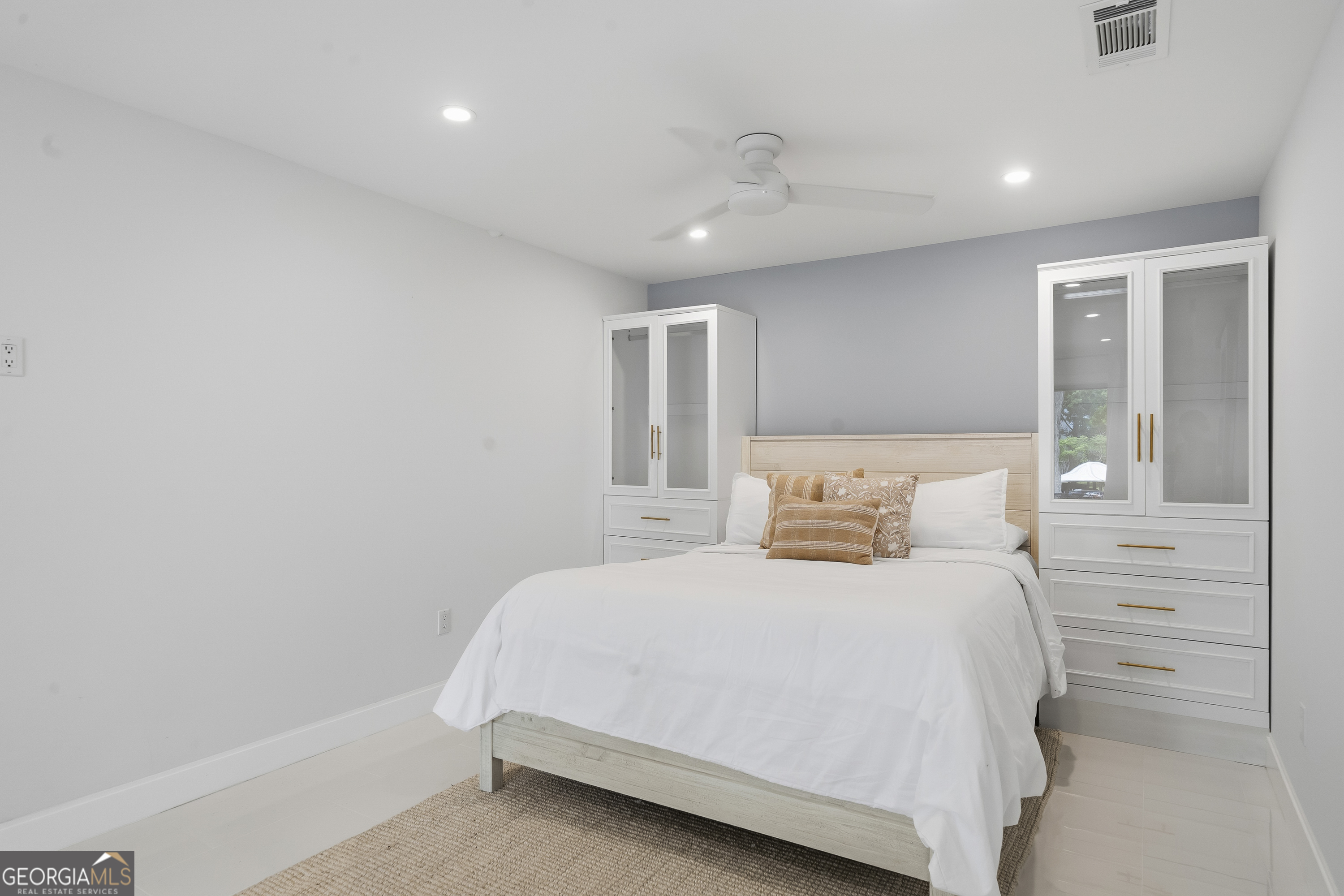 231 Thomas Drive Property Photo 19