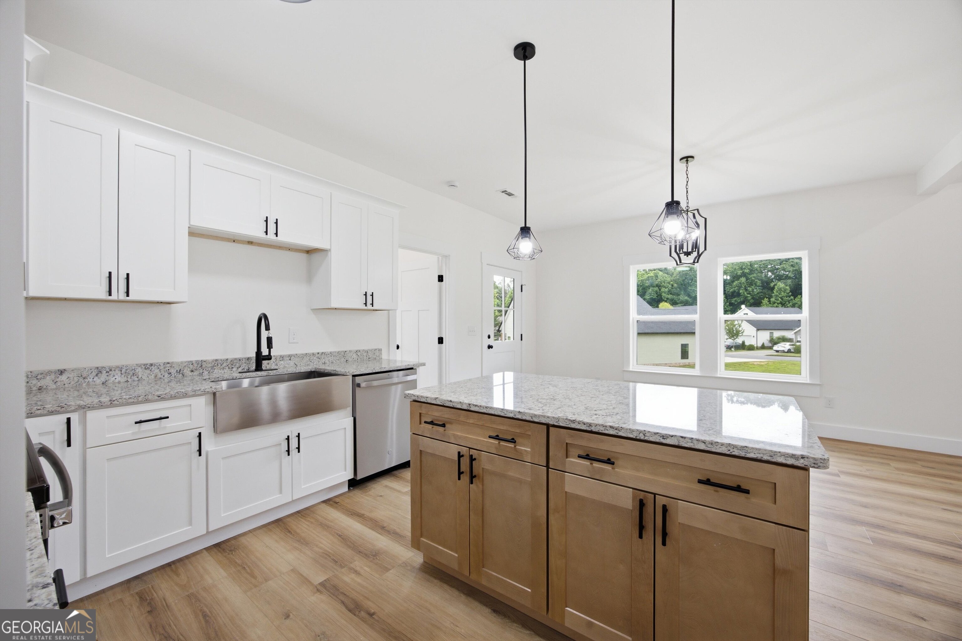 126 Washington Street Property Photo 3