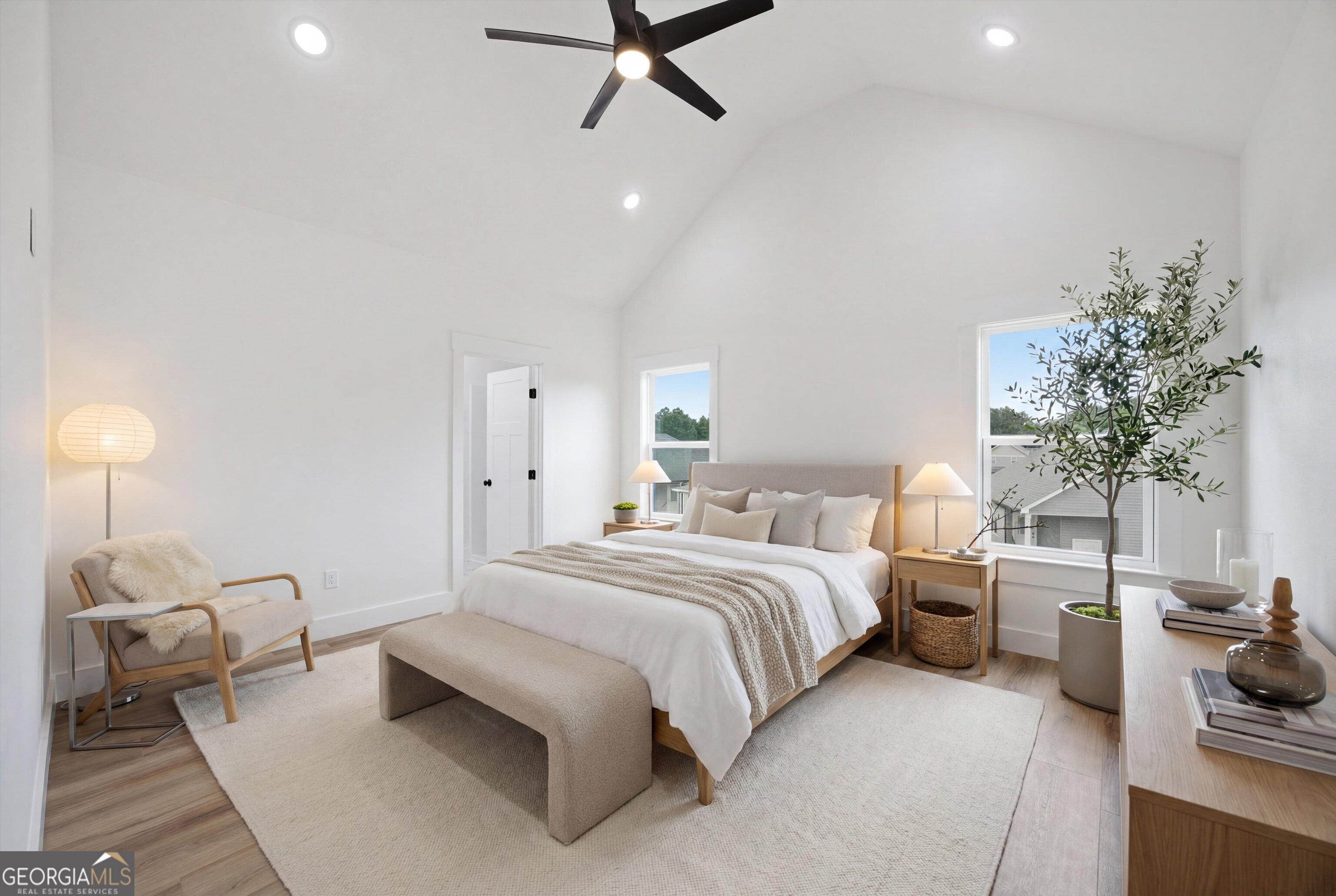 126 Washington Street Property Photo 4