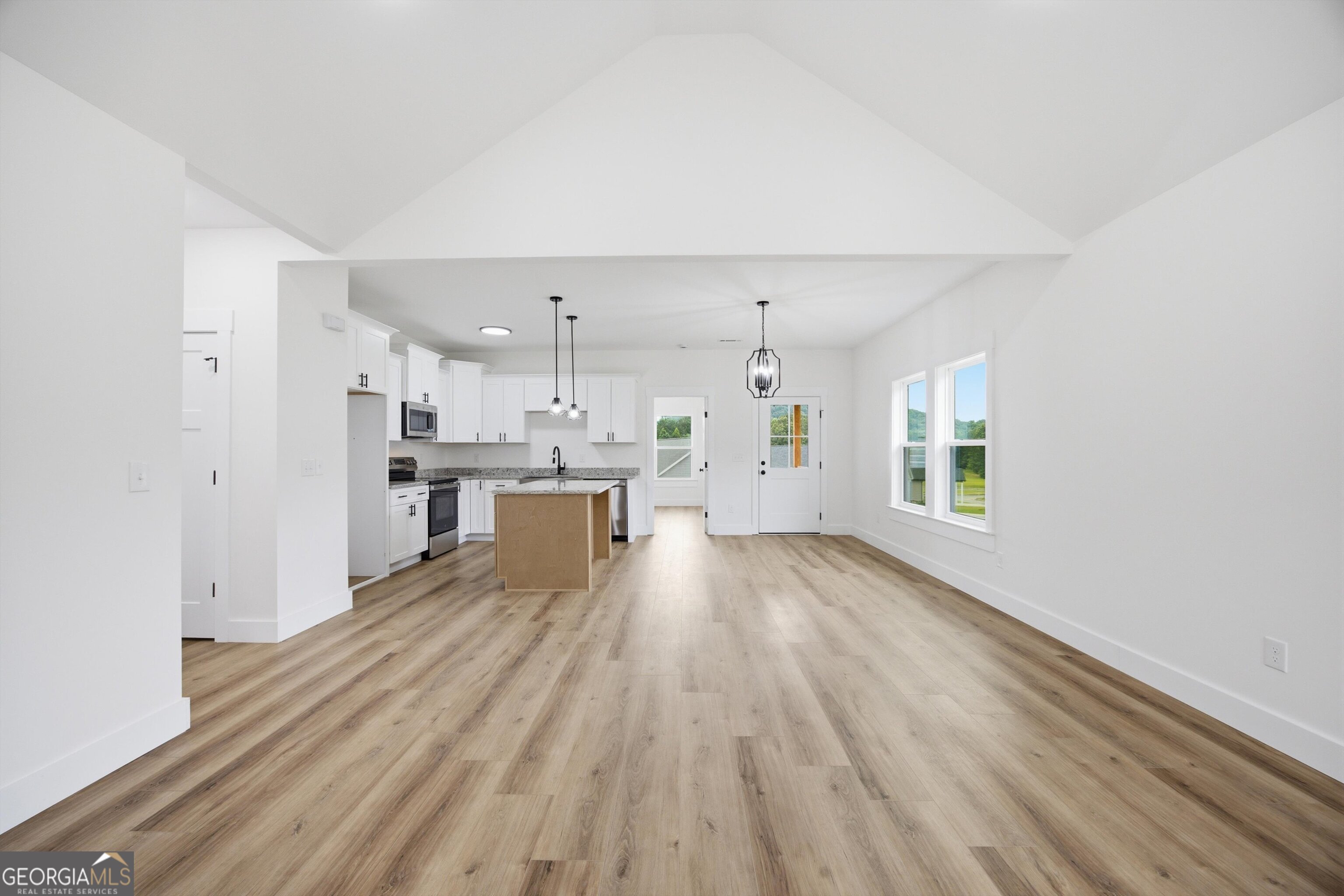 126 Washington Street Property Photo 9