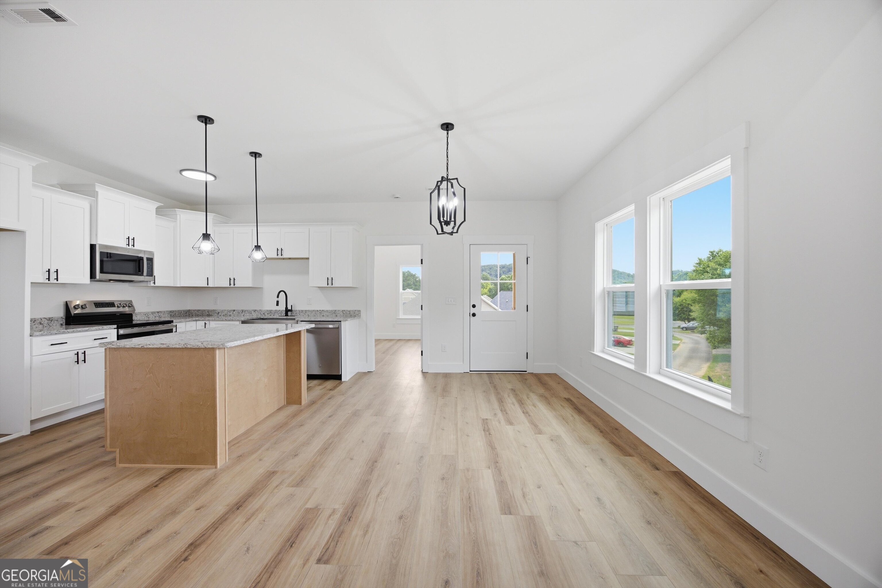 126 Washington Street Property Photo 10