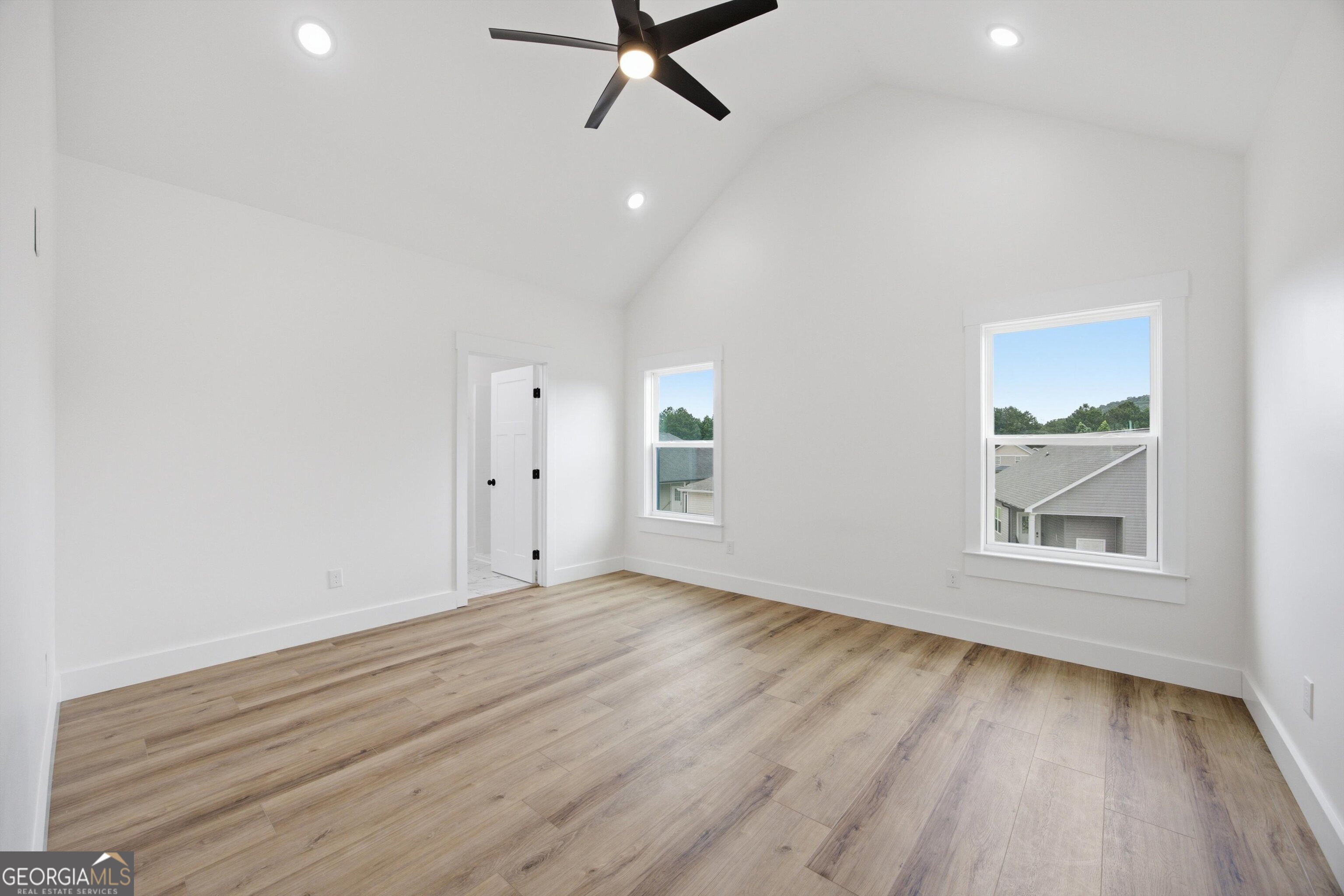 126 Washington Street Property Photo 14