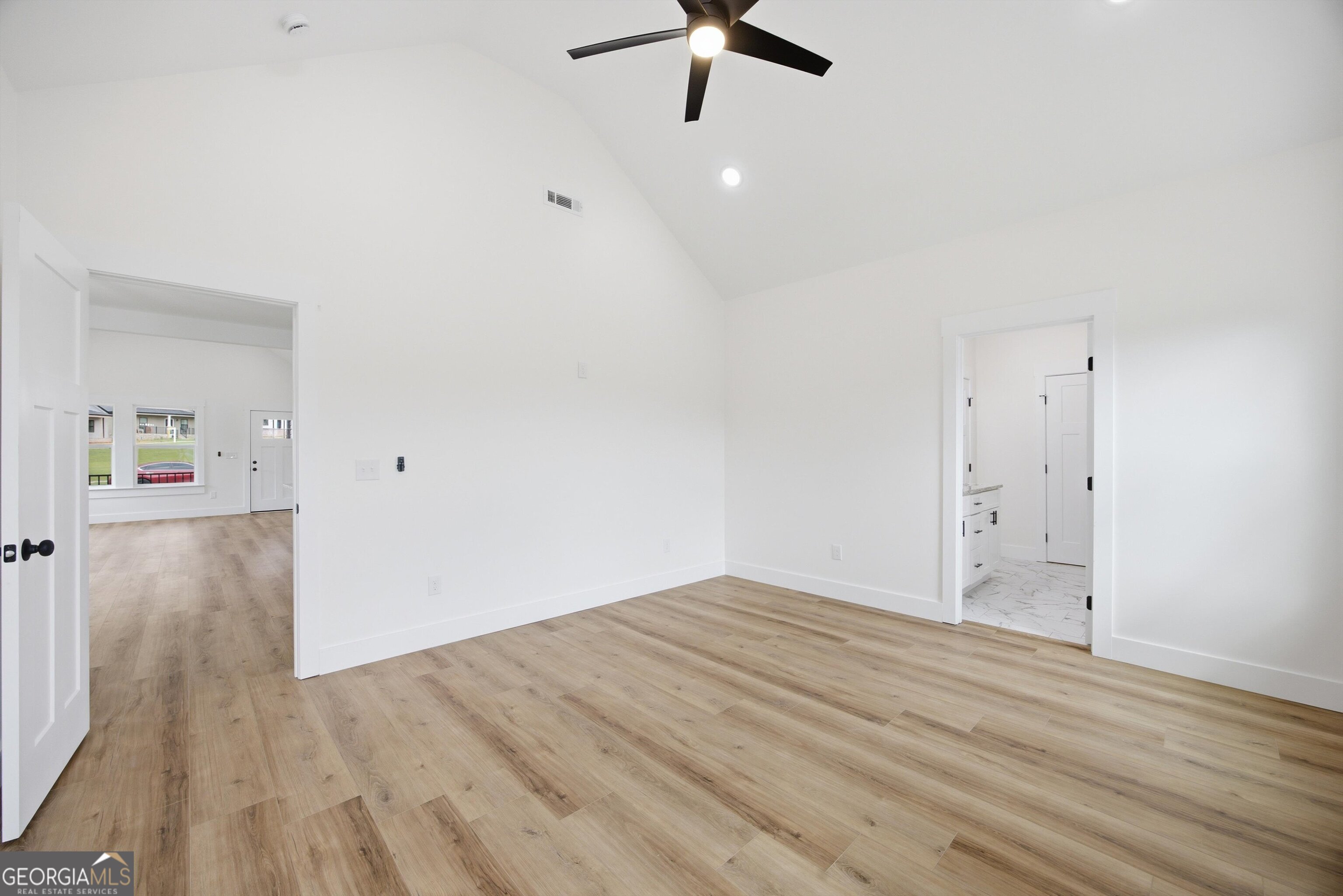 126 Washington Street Property Photo 15