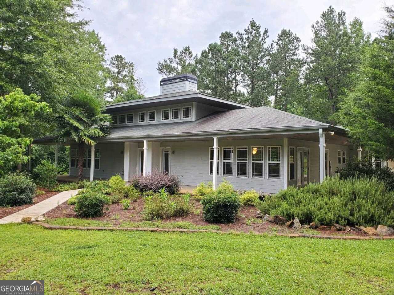 207 Steeplechase Property Photo 1