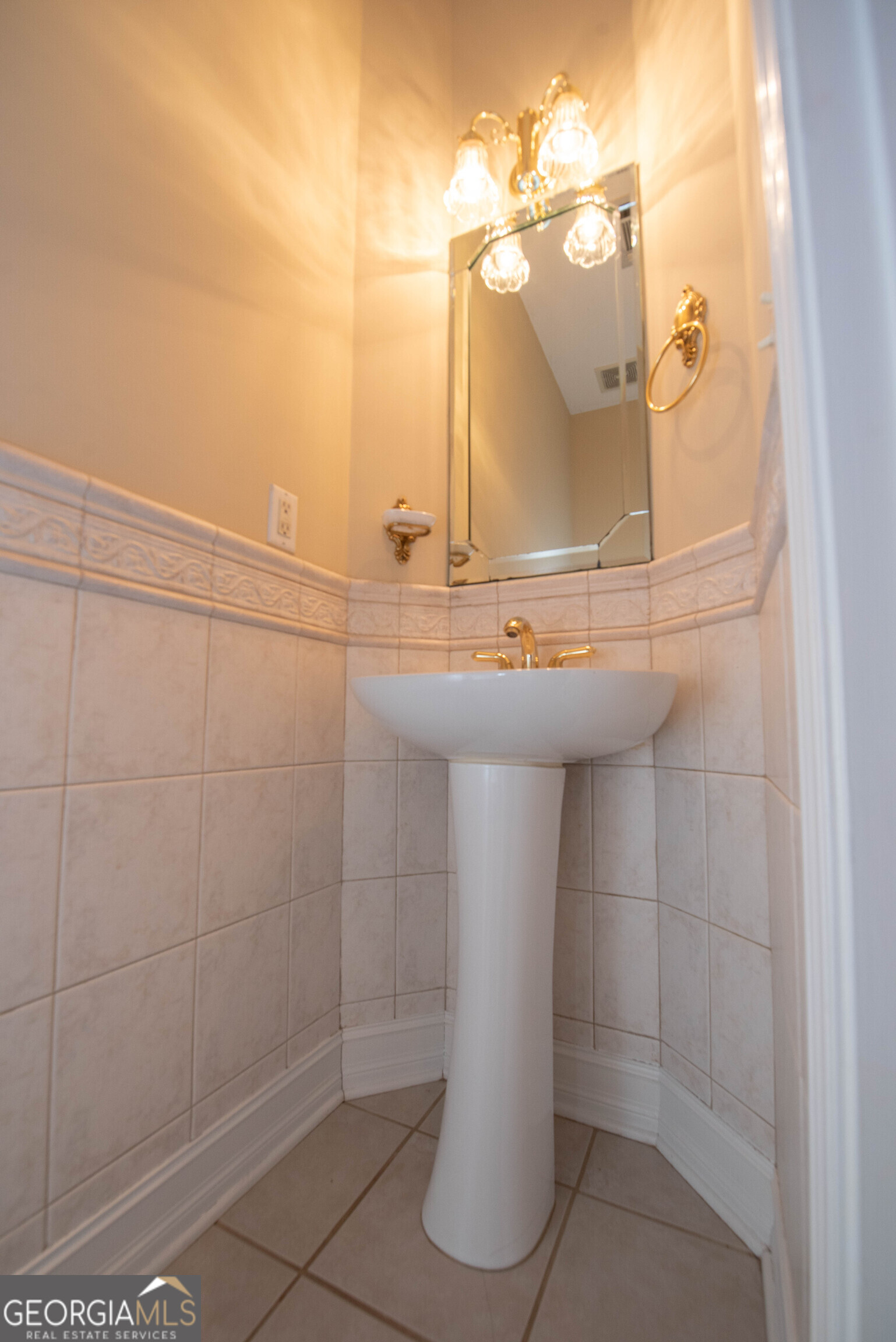 107 Arbor Lane Property Photo 34