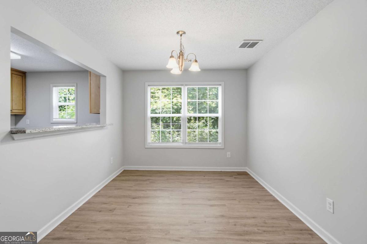 8569 Thomas Road Property Photo 10