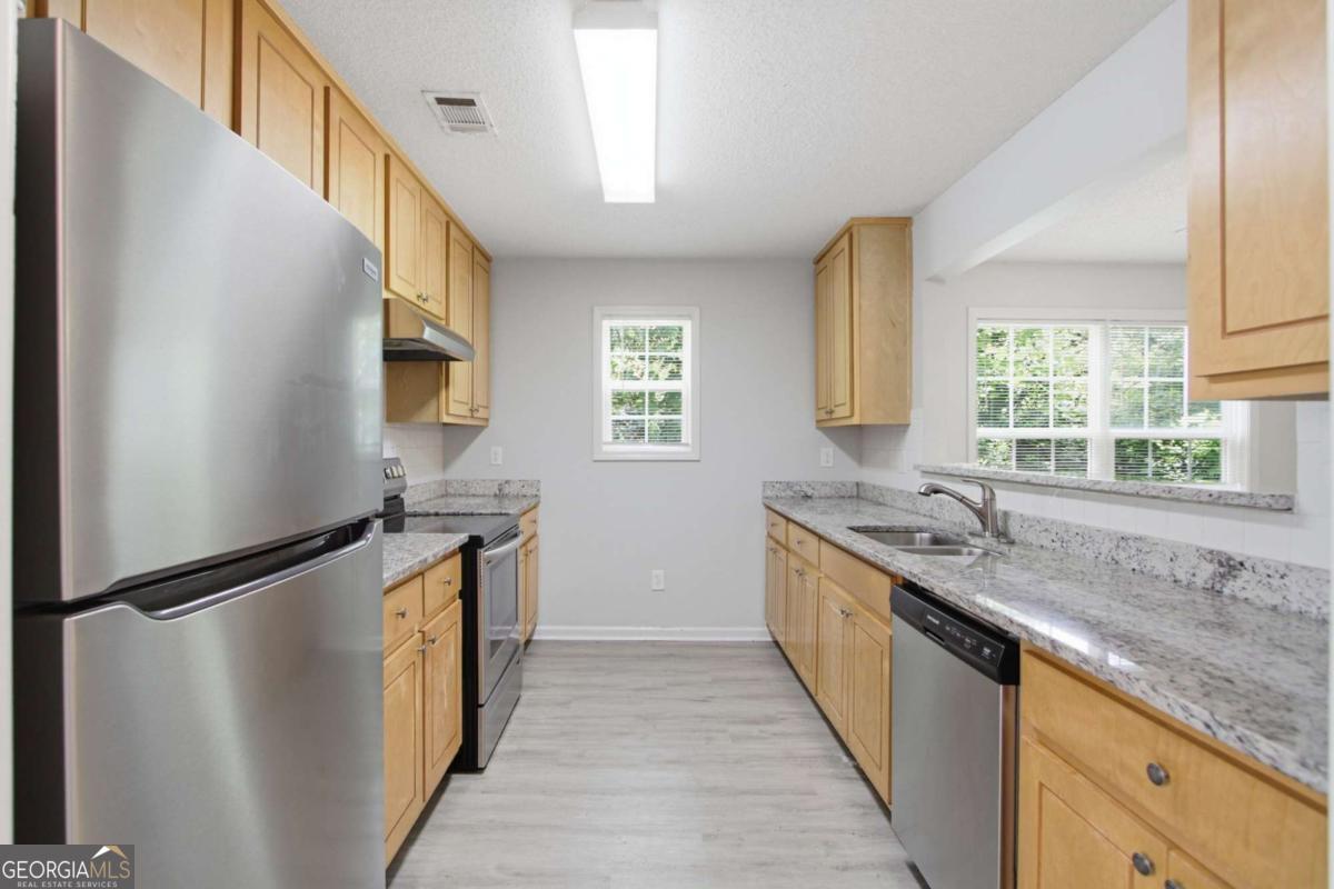 8569 Thomas Road Property Photo 11