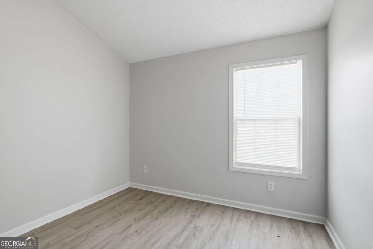 8569 Thomas Road Property Photo 17