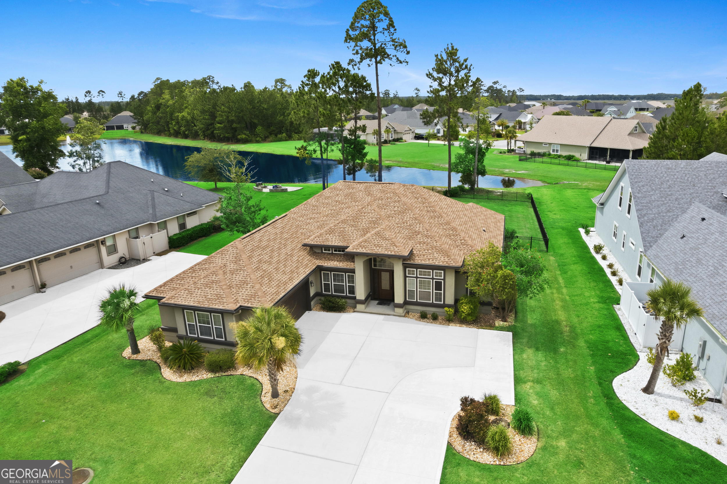 214 Fiddlers Cove Drive Property Photo 1