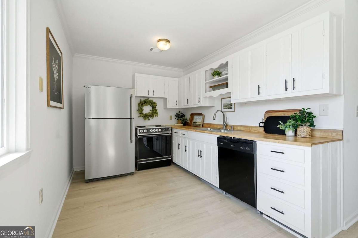 380 Fredricks Cove Property Photo 47