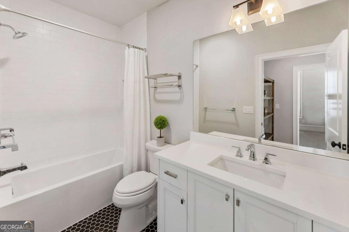 357 S Esplanade Property Photo 21