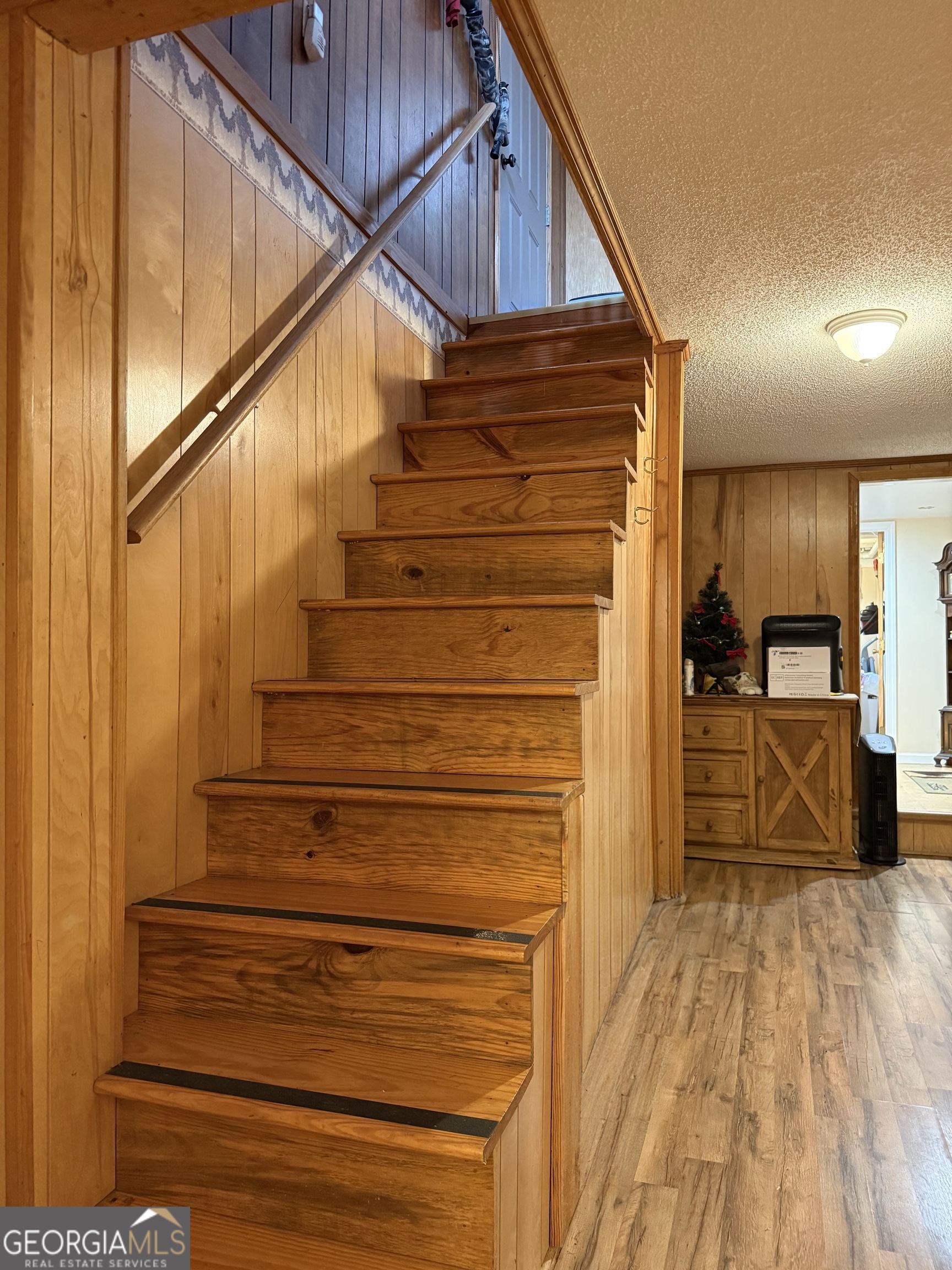 276 Warren Road Property Photo 43