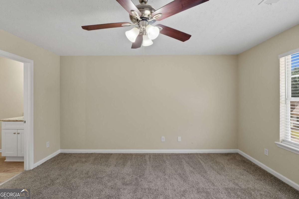 2378 Mills Bend Property Photo 10