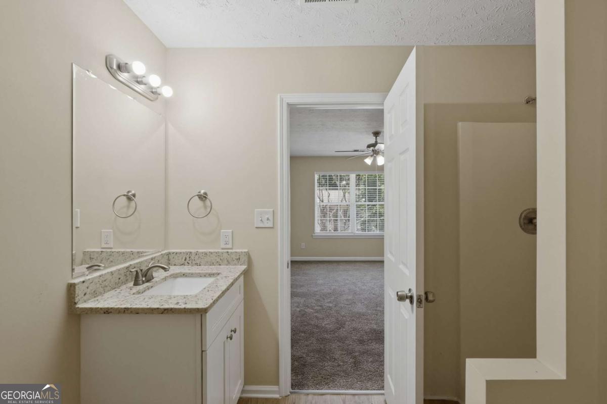 2378 Mills Bend Property Photo 24