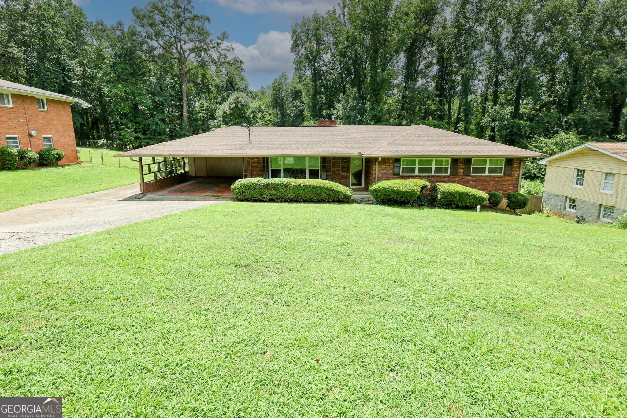 3860 King Arthur Road Sw Property Photo 2