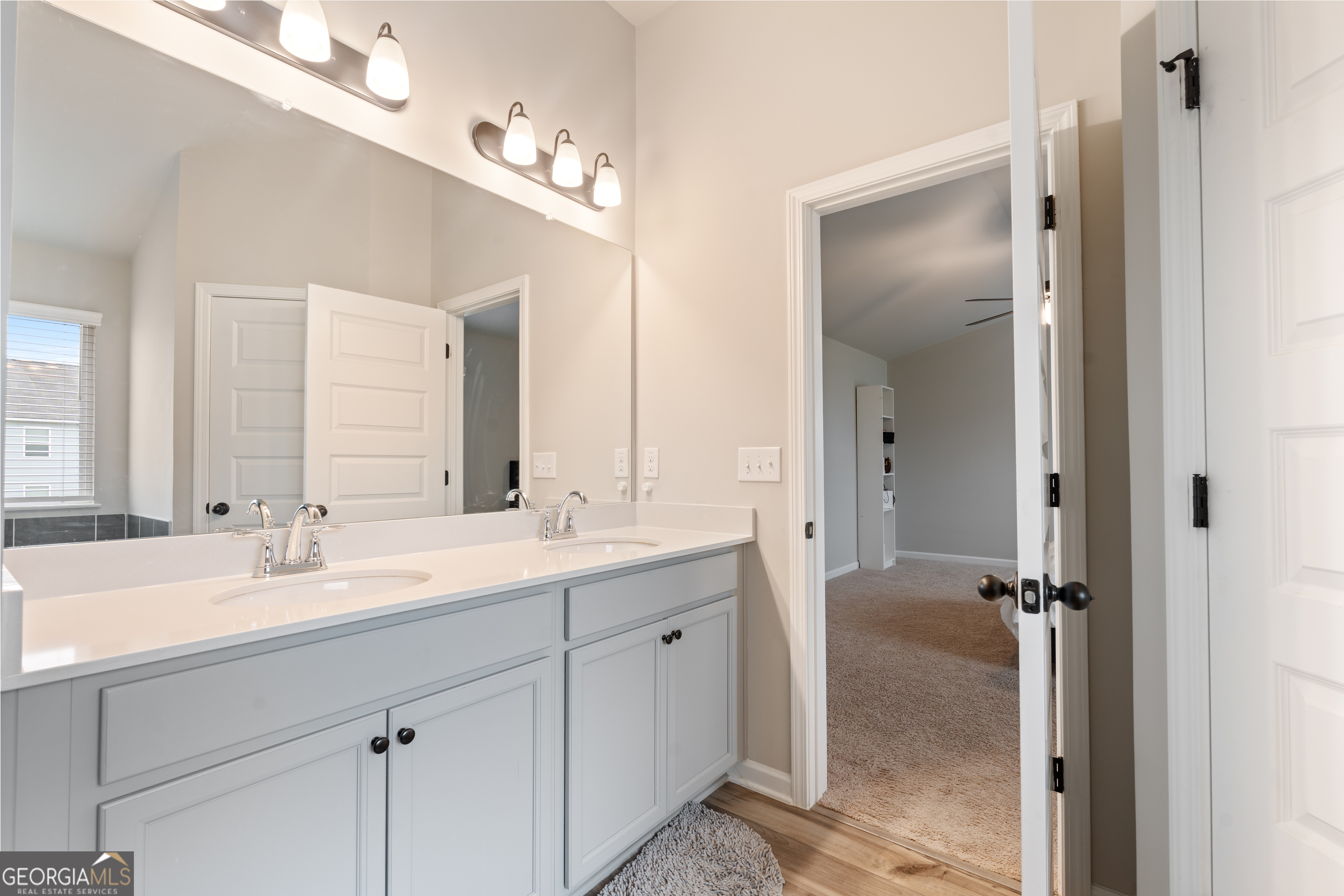 1052 Bodega Loop Property Photo 14