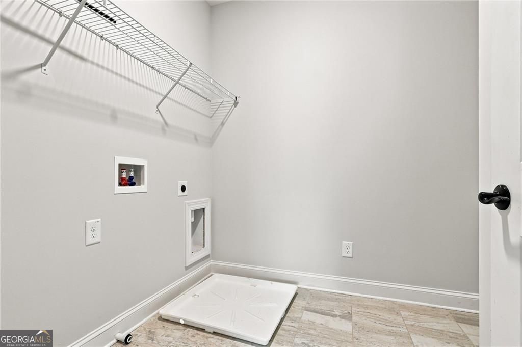 886 Keystone Drive Property Photo 29