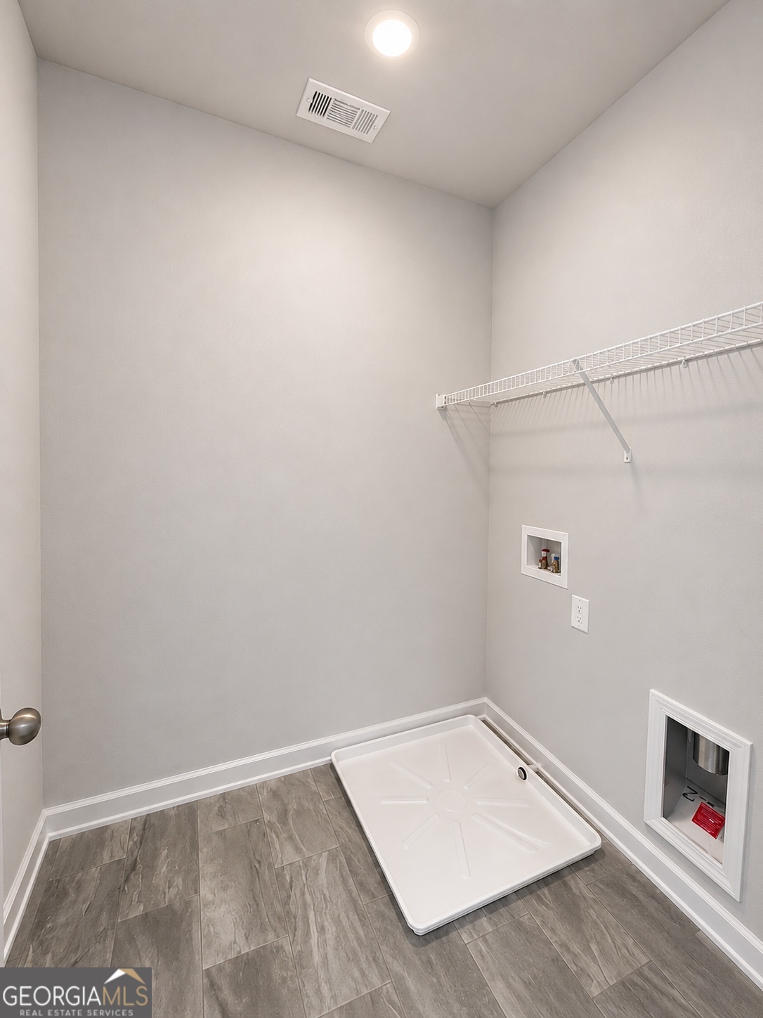 4595 Silver Oak Drive Property Photo 9