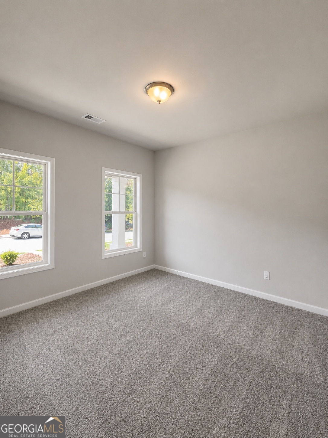 4595 Silver Oak Drive Property Photo 12