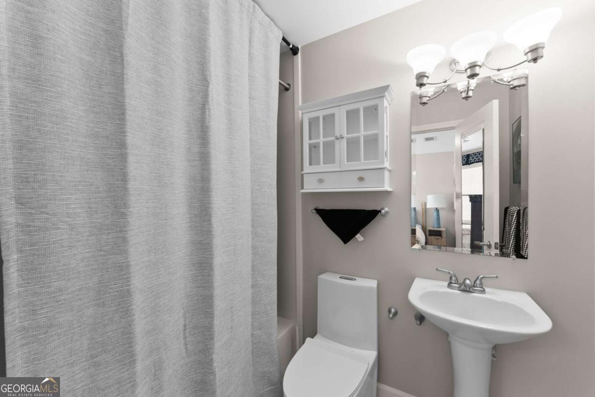 250 W Broad Street # 205 Property Photo 18
