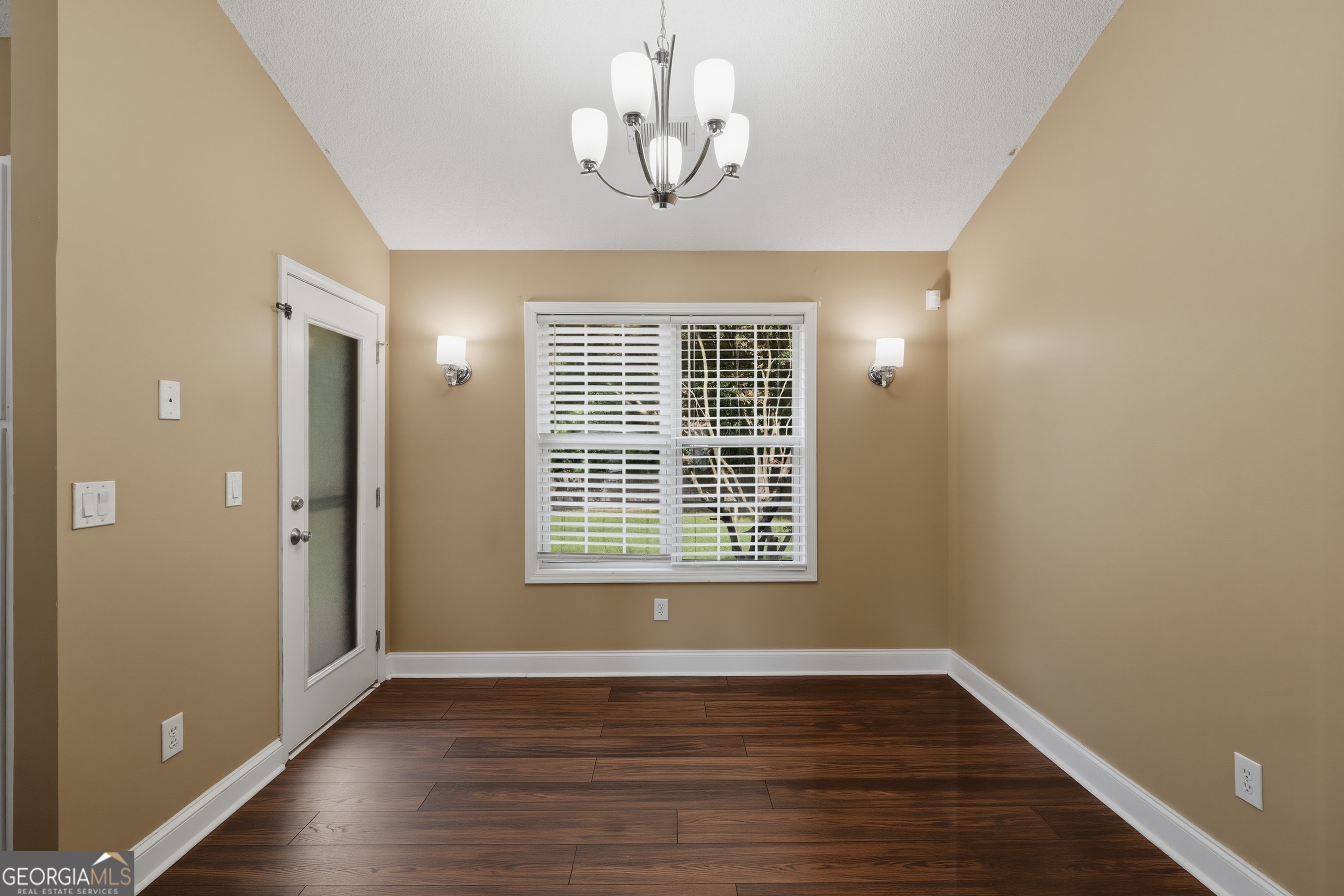 3125 Brookfield Drive Property Photo 12