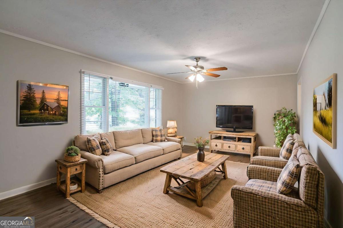 4696 Rockbridge Road Property Photo 4