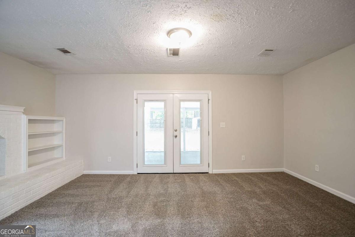 4696 Rockbridge Road Property Photo 18
