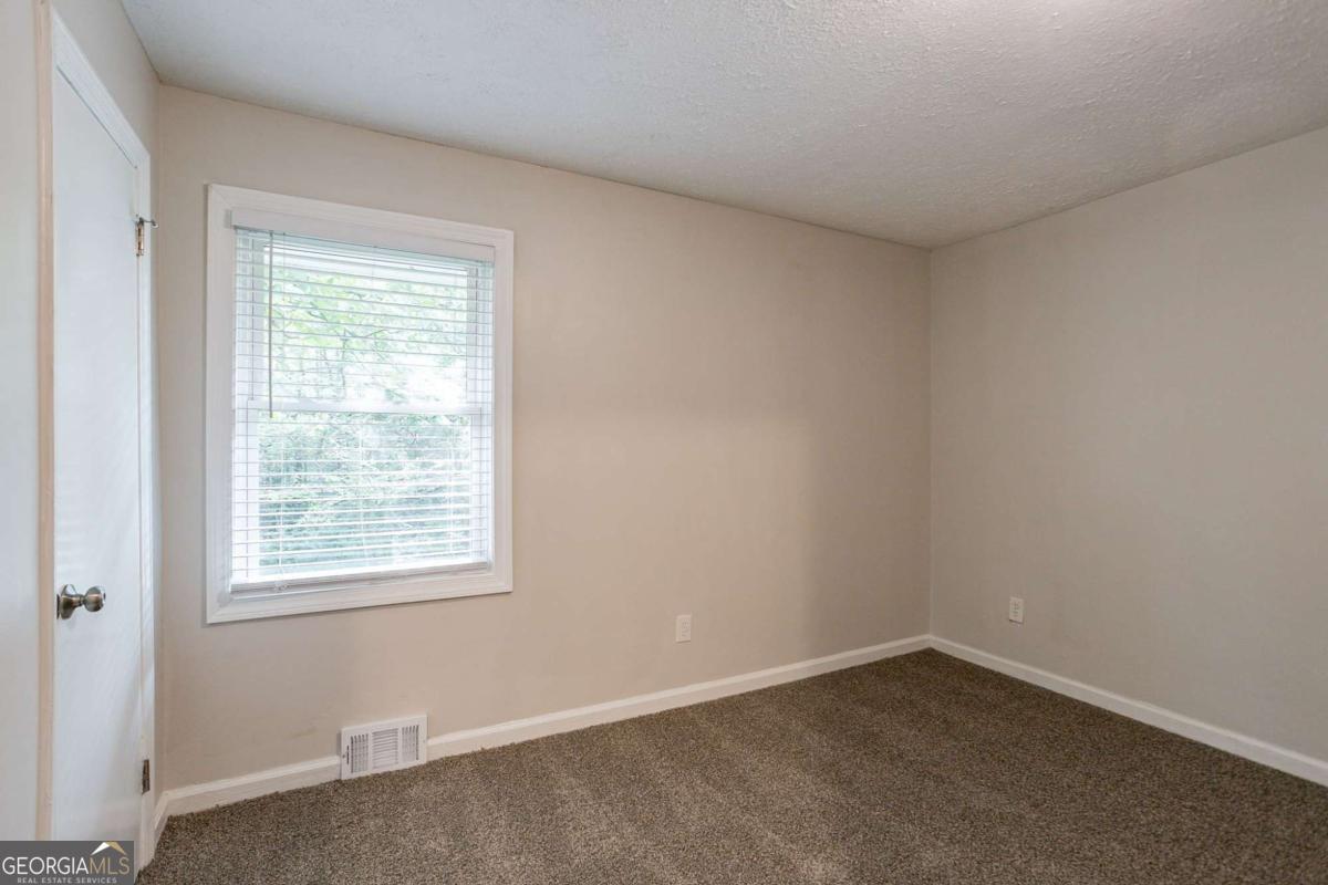 4696 Rockbridge Road Property Photo 27