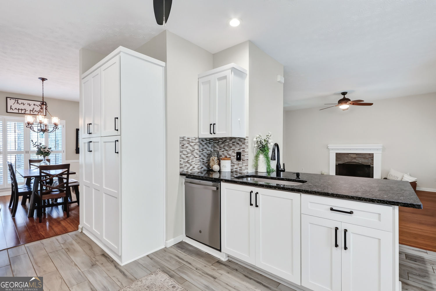 10680 Pinewalk Forest Circle Property Photo 9