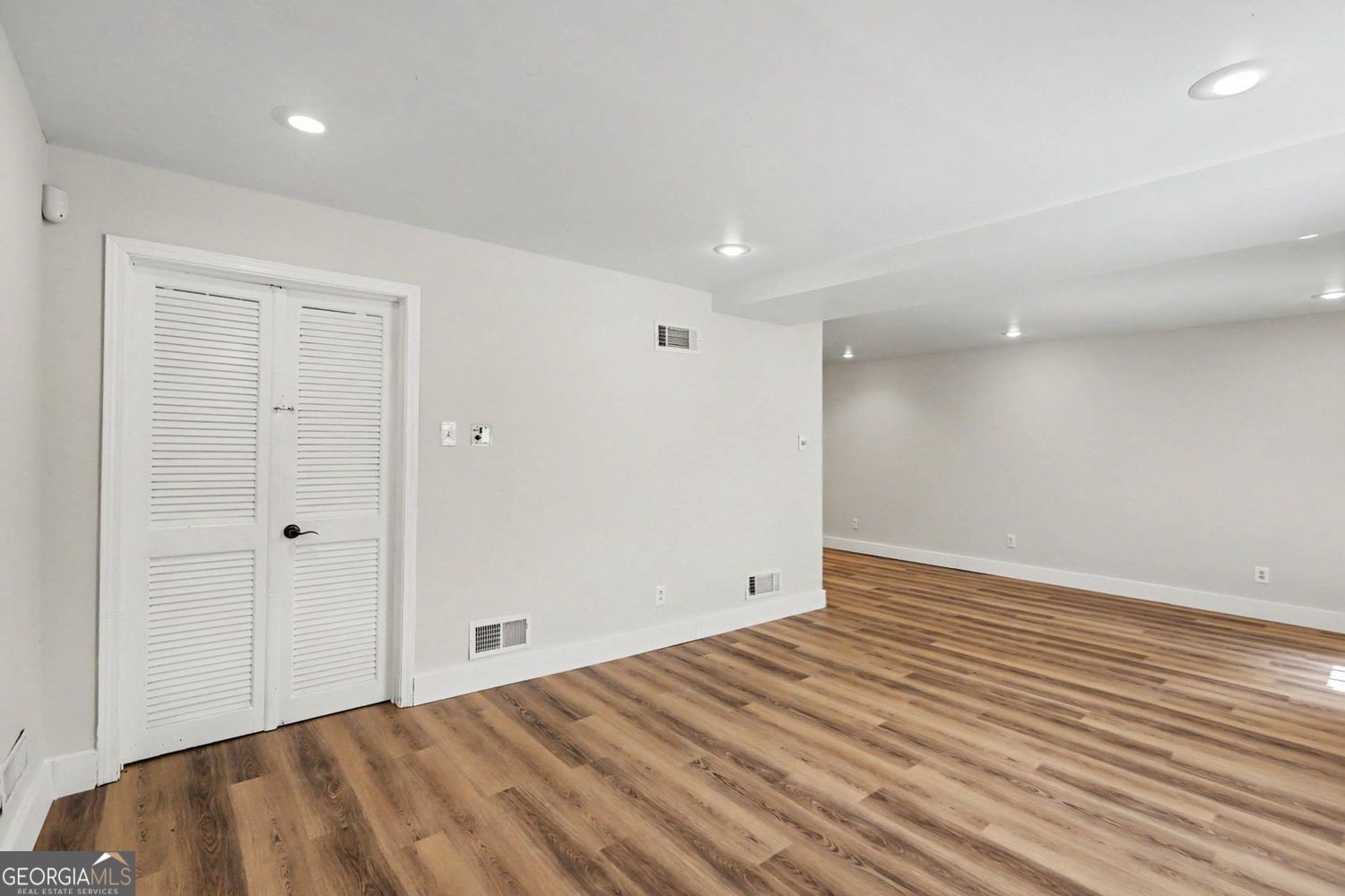 905 Homewood Court Property Photo 30