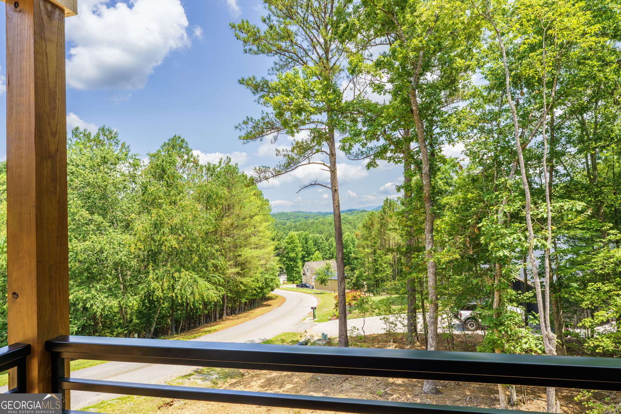 215 Brookhaven Drive Property Photo 10