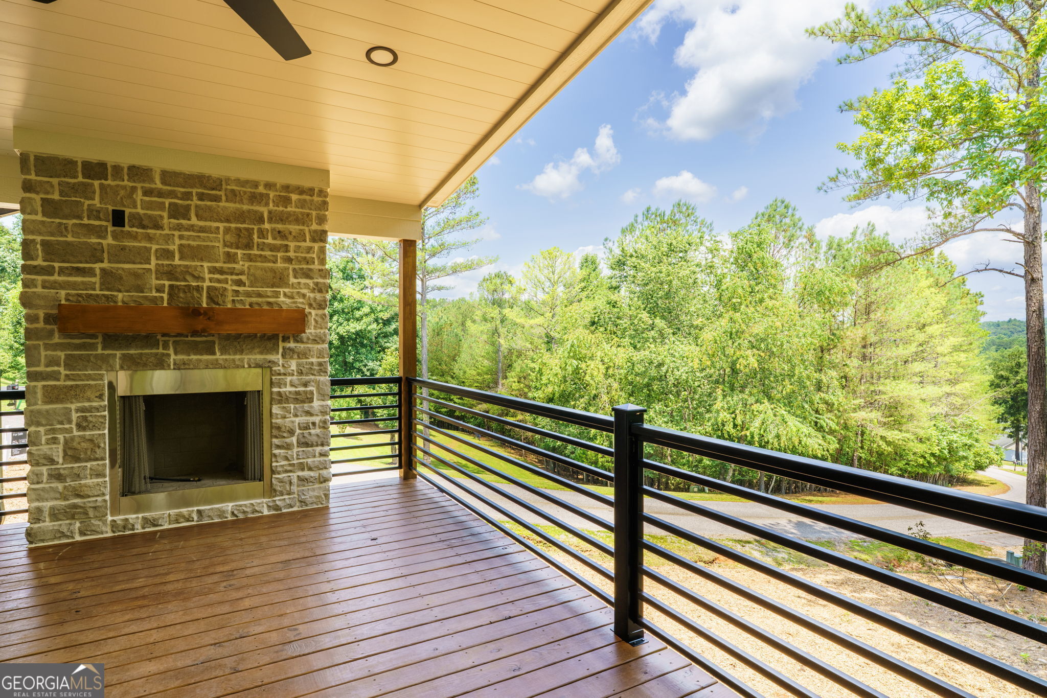 215 Brookhaven Drive Property Photo 14