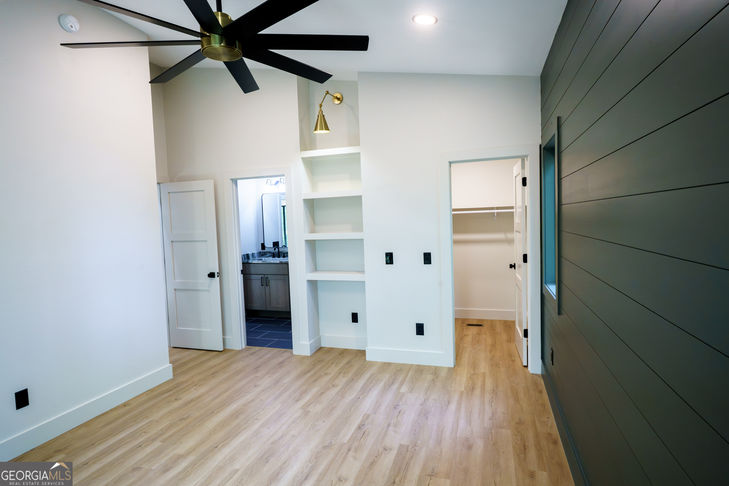 215 Brookhaven Drive Property Photo 25