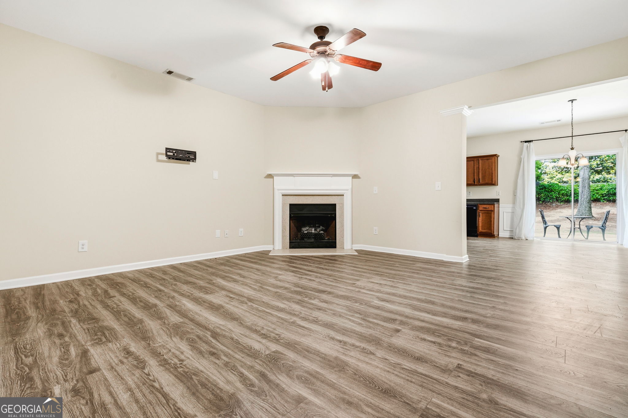 2079 Lakeshore Overlook Drive Nw Property Photo 5