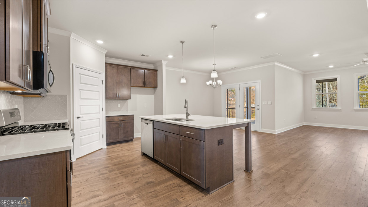216 Parnassus Road Property Photo 3