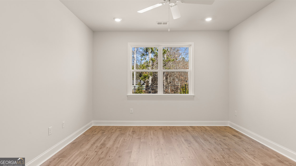 216 Parnassus Road Property Photo 13