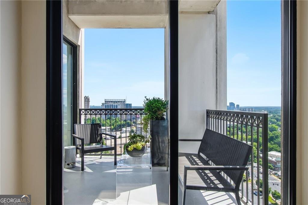2828 Peachtree Road Nw # 2402 Property Photo 17