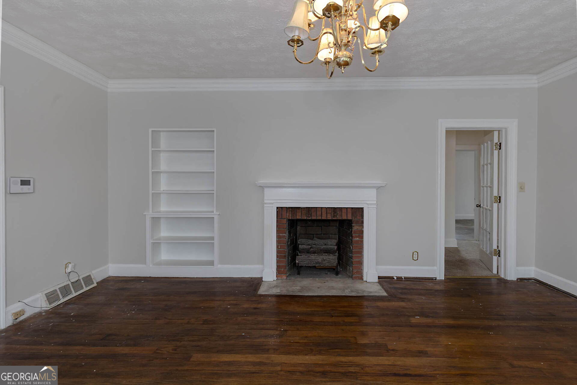 6041 Buxton Drive Property Photo 3