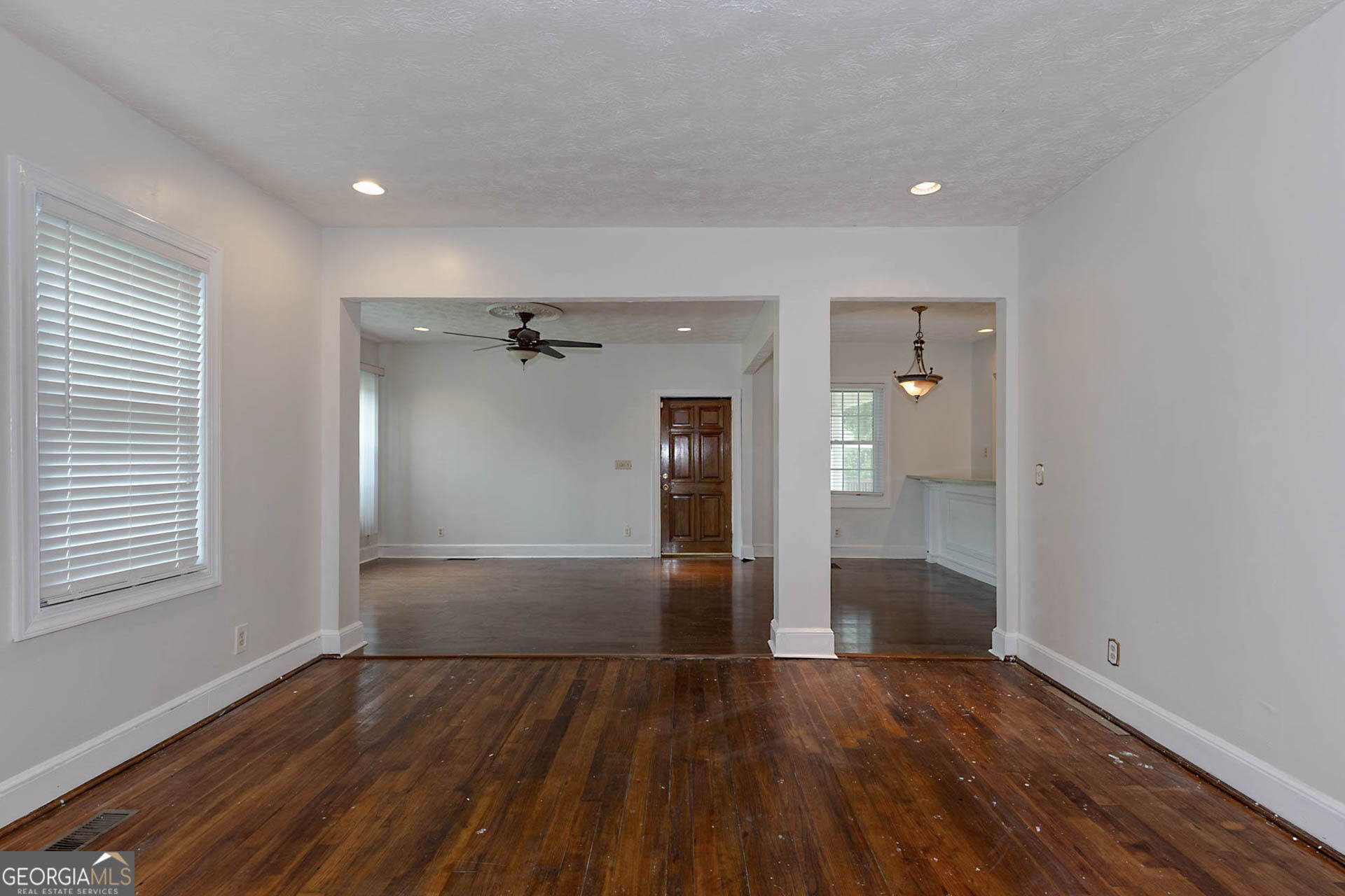 6041 Buxton Drive Property Photo 6