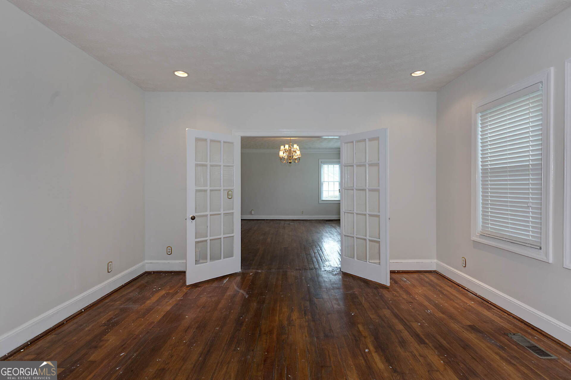 6041 Buxton Drive Property Photo 7