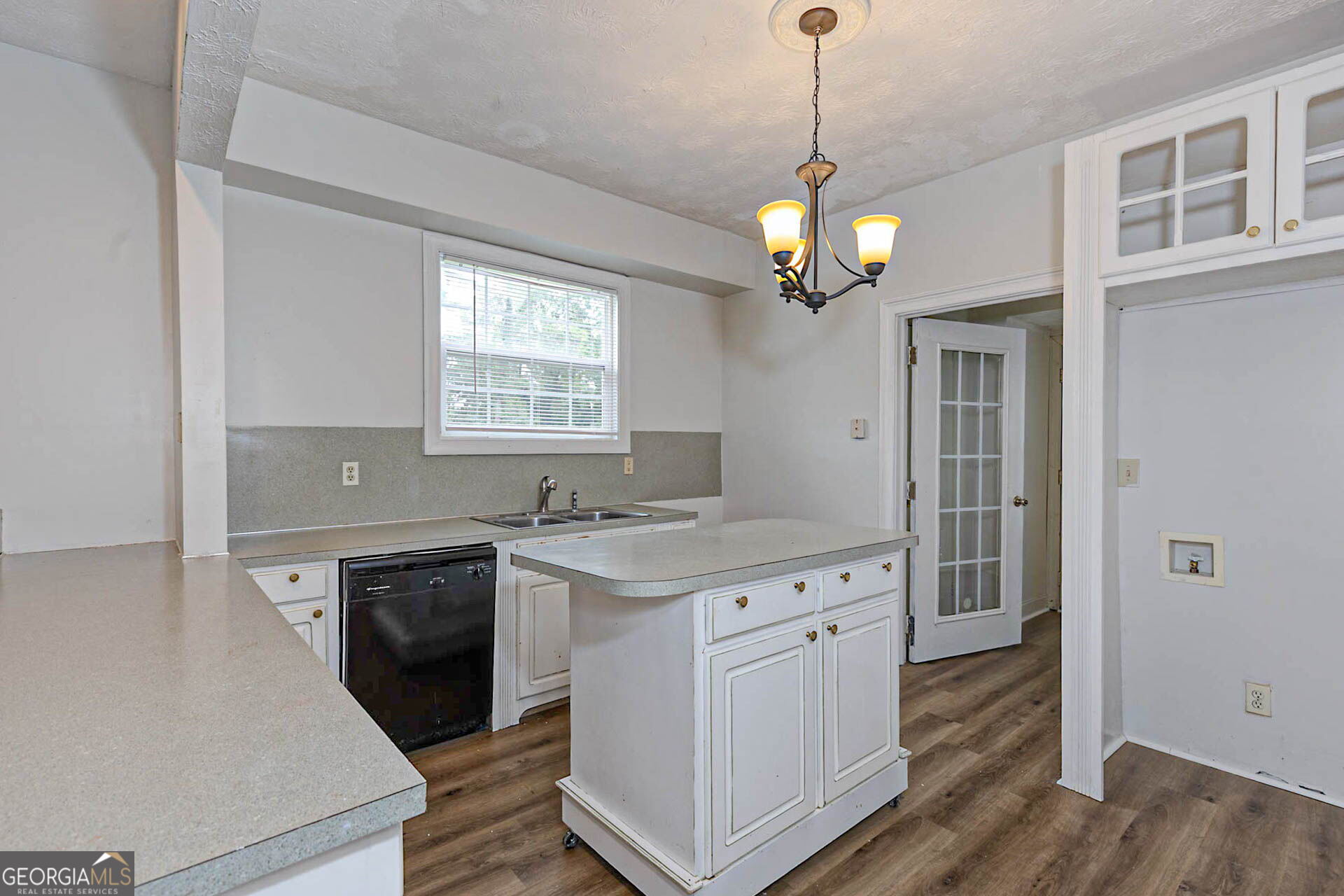6041 Buxton Drive Property Photo 13