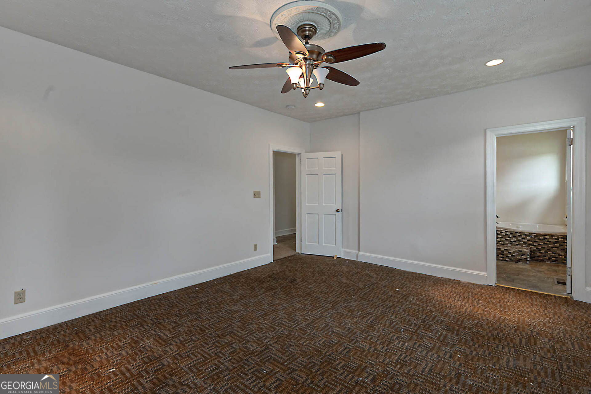 6041 Buxton Drive Property Photo 20