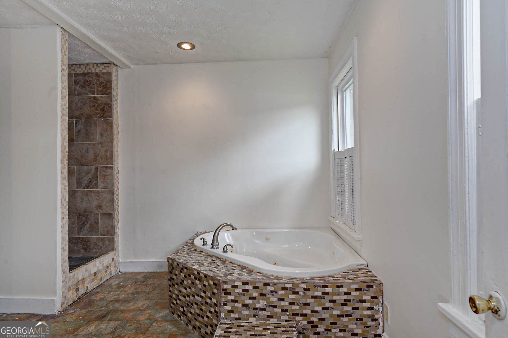 6041 Buxton Drive Property Photo 21