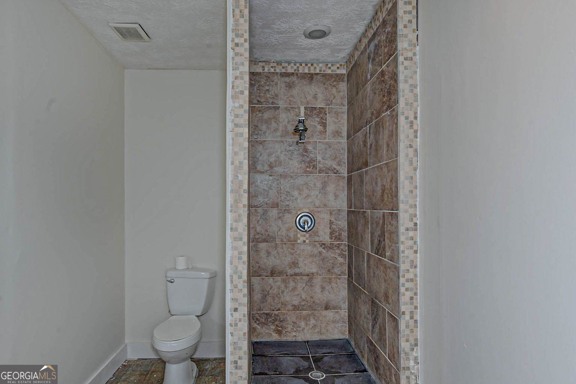 6041 Buxton Drive Property Photo 23