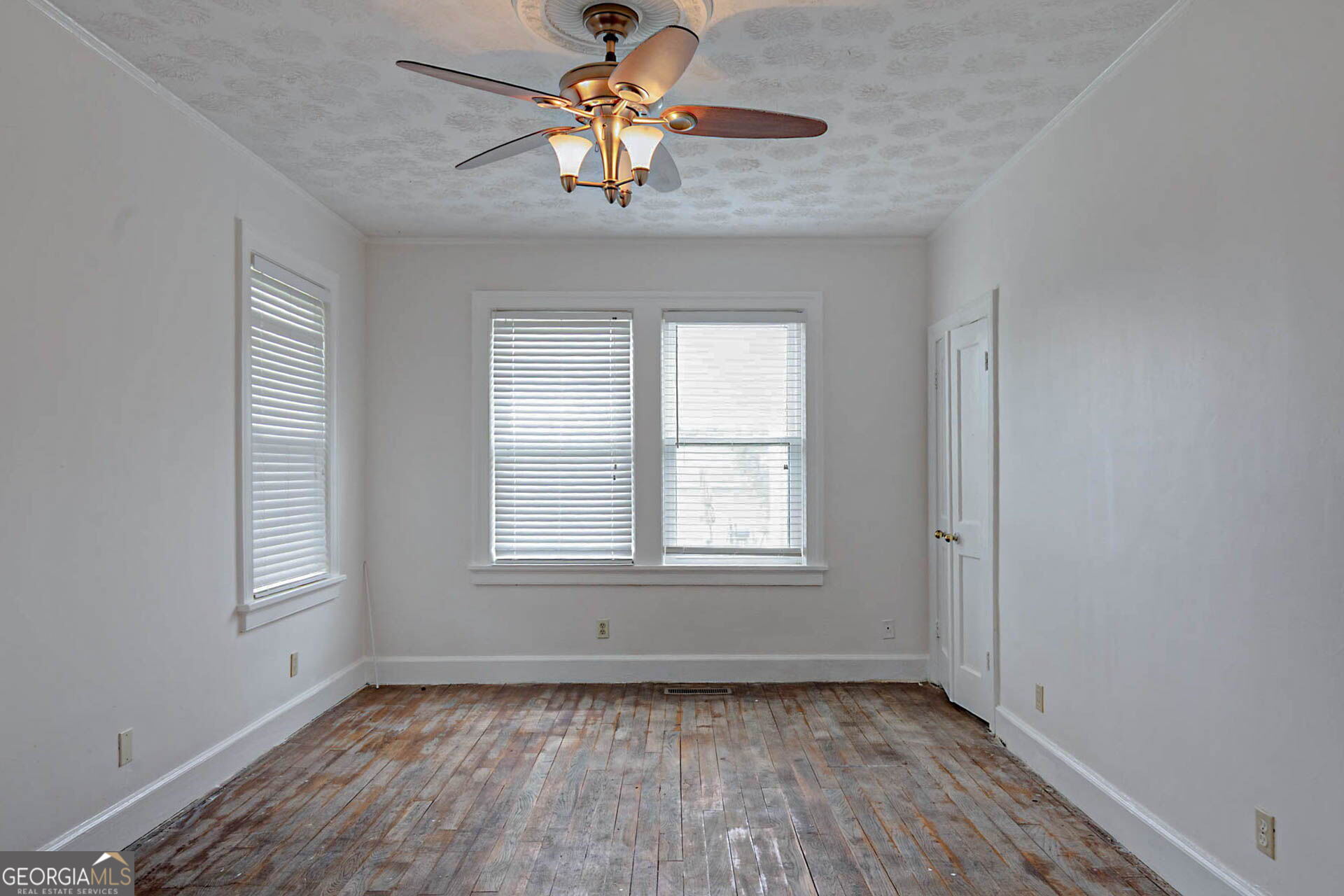 6041 Buxton Drive Property Photo 25