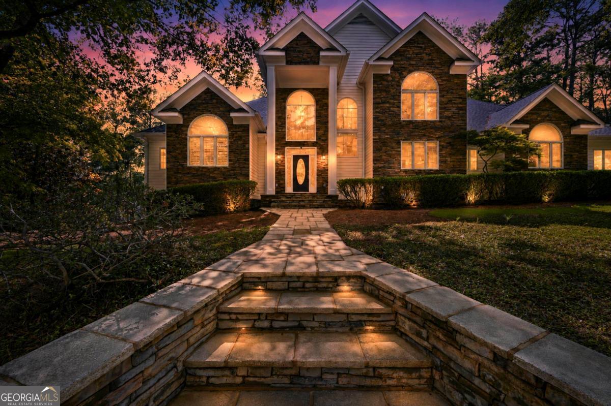 1001 Shoal Creek Court Property Photo 1
