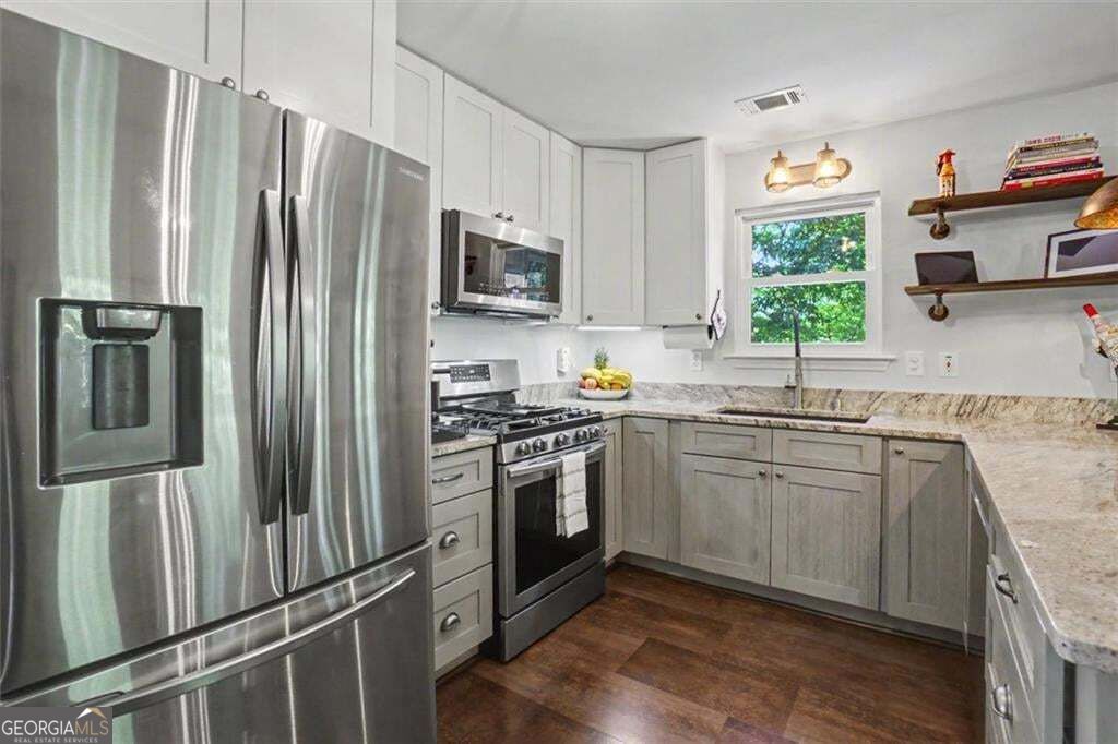 80 Camelot Way Property Photo 17