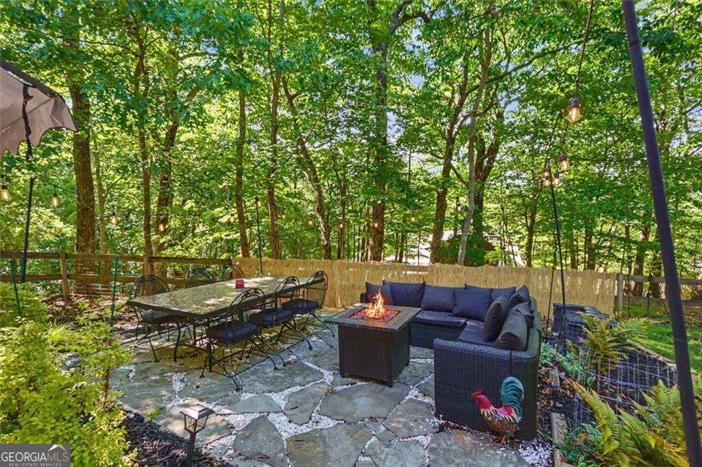 80 Camelot Way Property Photo 35