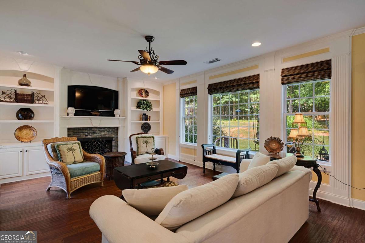 2103 Whitlow View Drive Property Photo 10